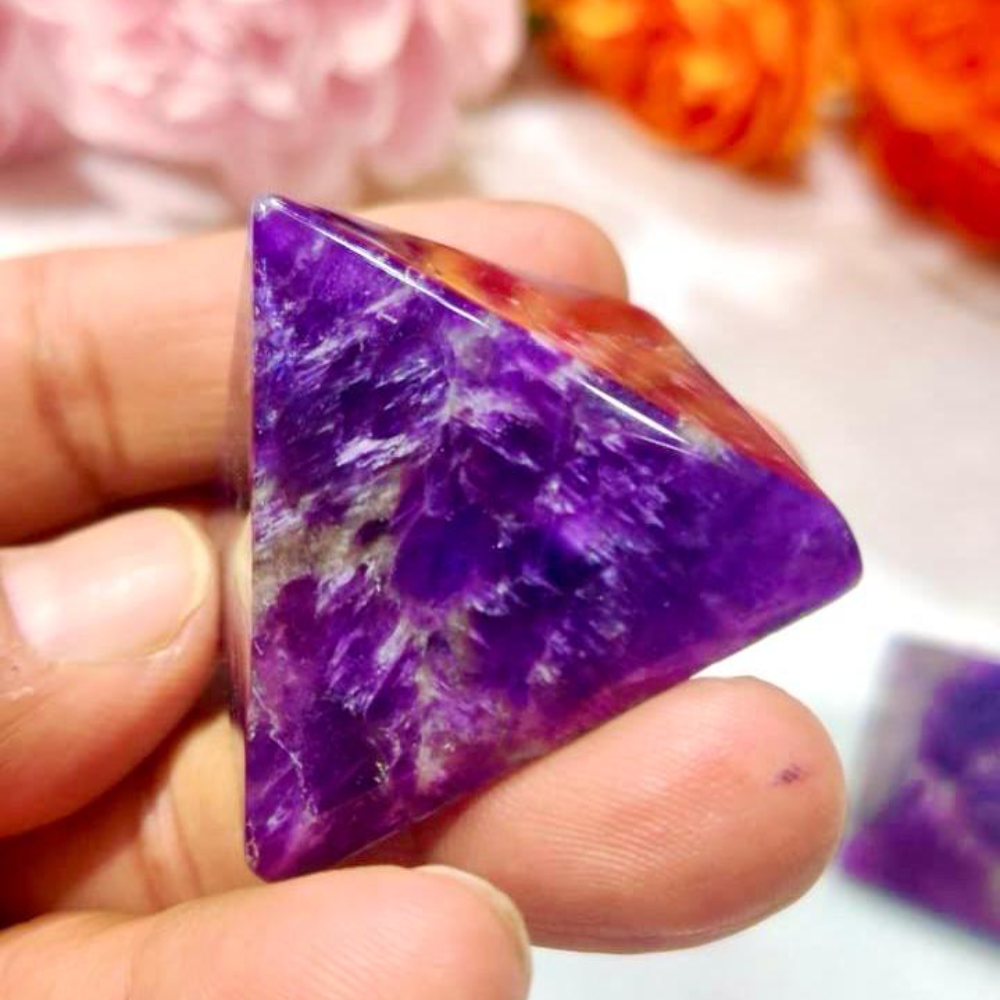 Amethyst Gemstone Pyramid – 35MM Crystal for Intuition, Calm & Spiritual Protection