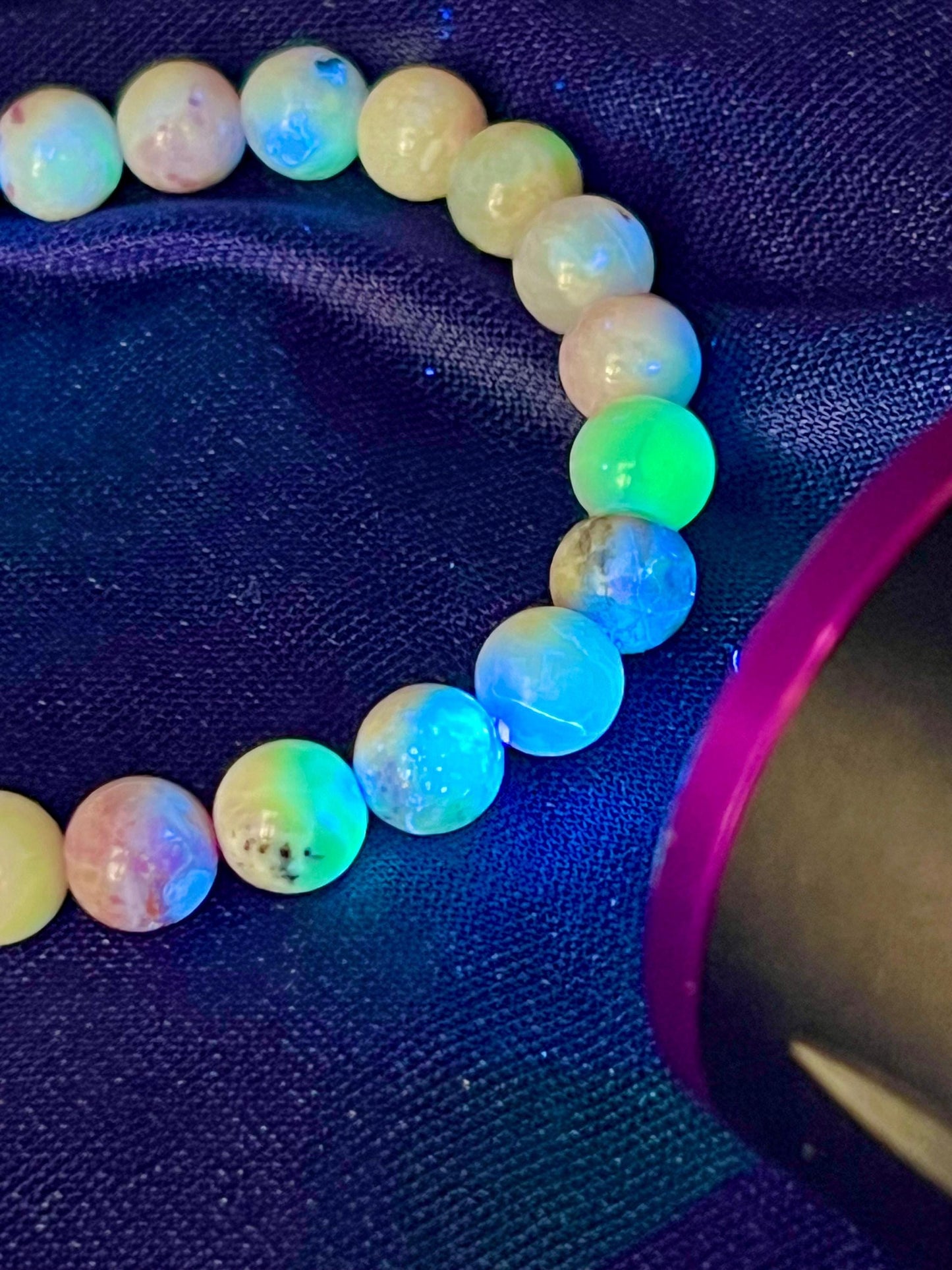 Hackmanite Stone Bracelet l Stretchable Bracelet l Unisex Bracelet l 8 MM Bracelet