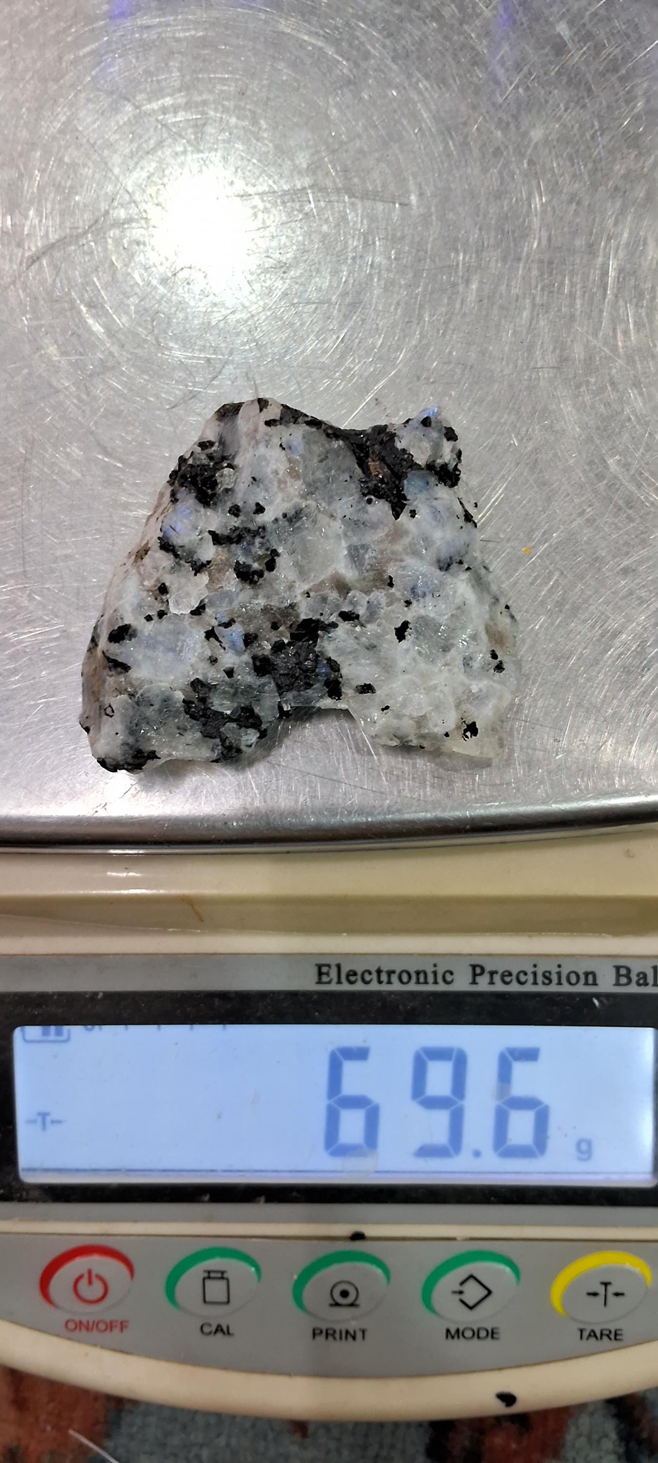 Premium White Rainbow Moonstone Crystal Natural Rough Stone with Beautiful Rainbow 69 Gram