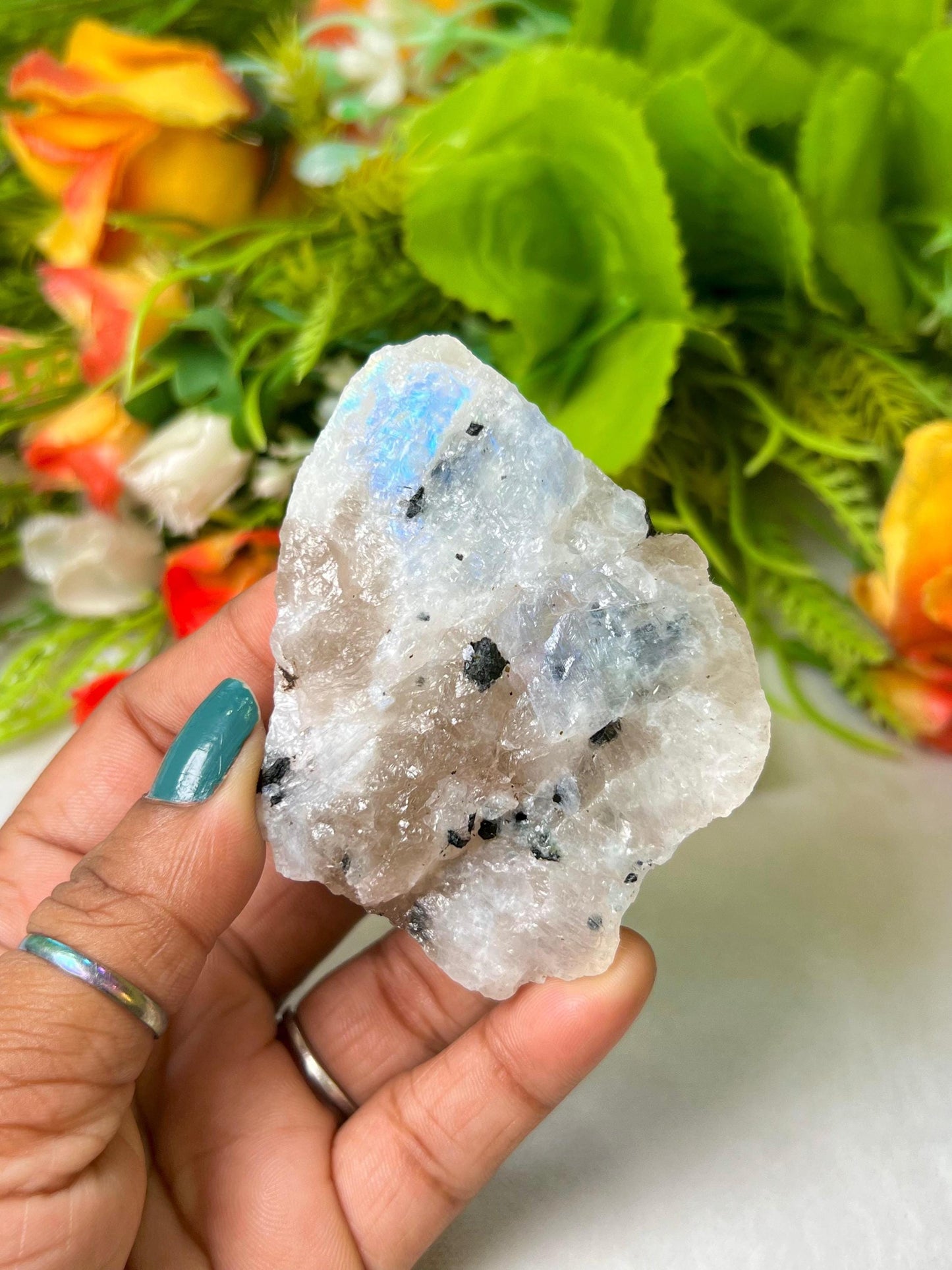 Premium White Rainbow Moonstone Crystal Natural Rough Stone with Beautiful Rainbow 100 Gram