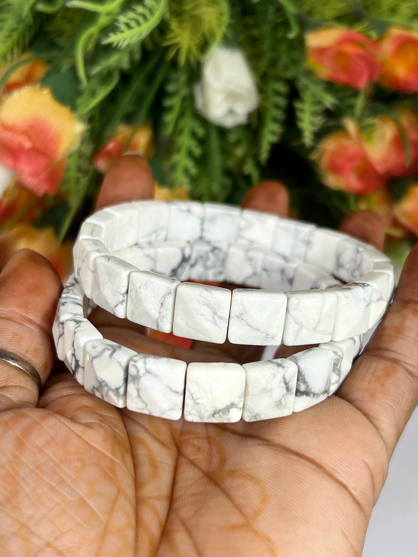 Howlite Stone Pyramid Shape 10 MM Bracelet