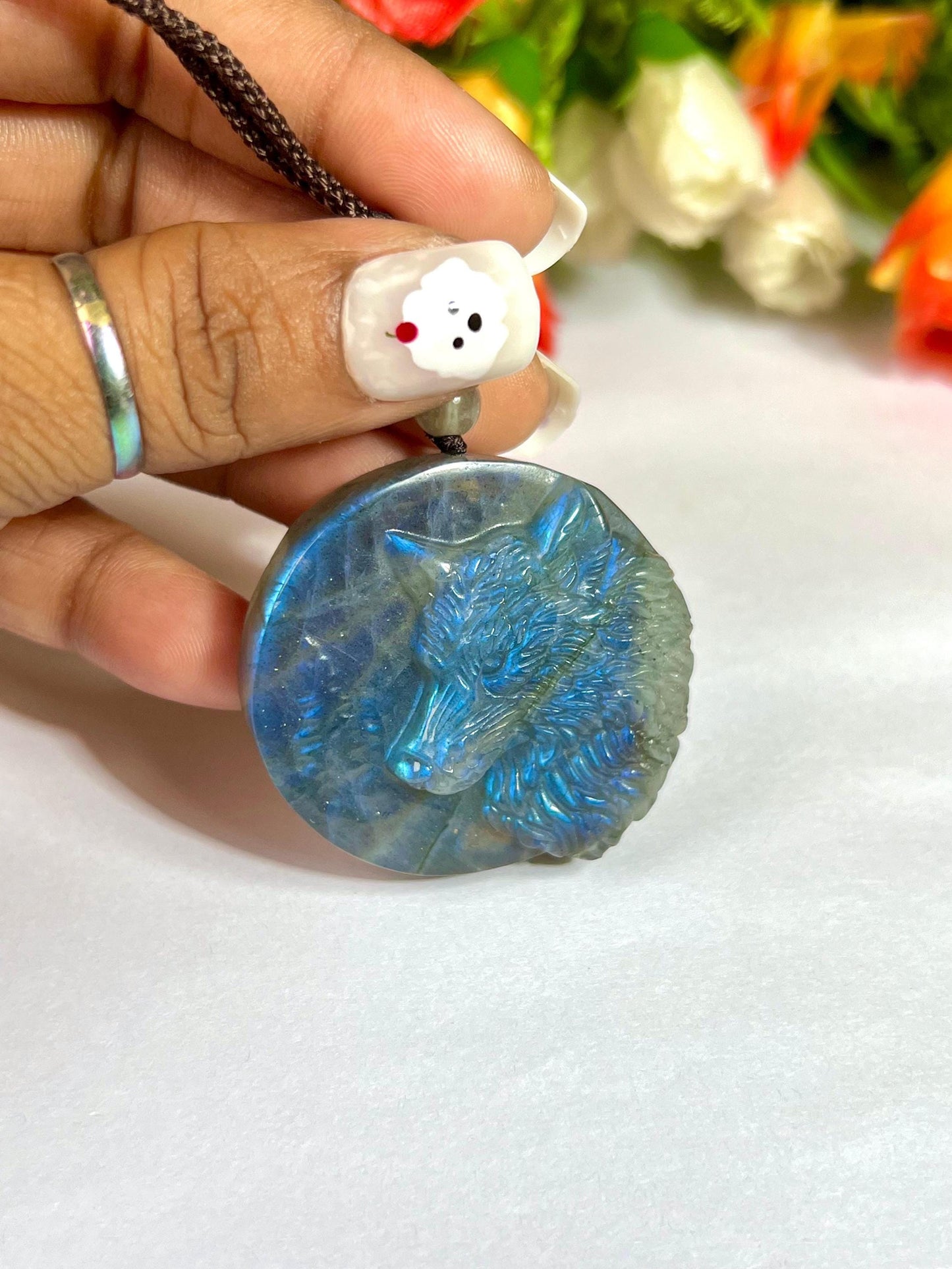2" Labradorite Stone Wolf Face Carving Pendant Necklace – Mystical Glow for Balance & Protection