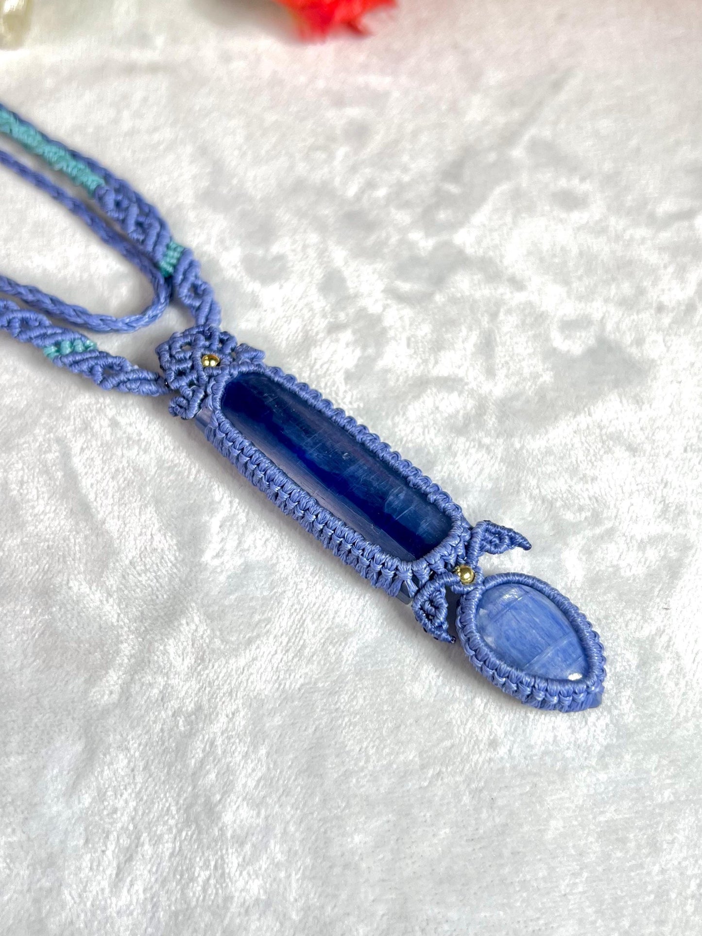 Beautiful Blue Kyanite Stone Necklace