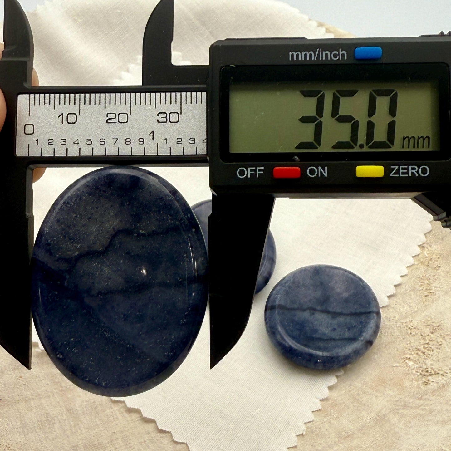 Blue Aventurine Worry Stone – Oval Palm Crystal for Calm & Confidence
