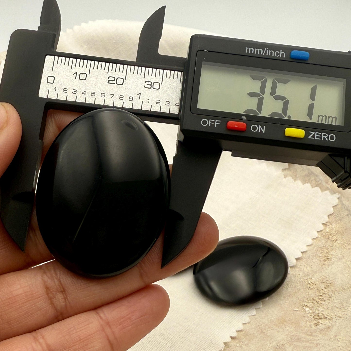 Black Obsidian Worry Stone – Oval Palm Crystal, Grounding