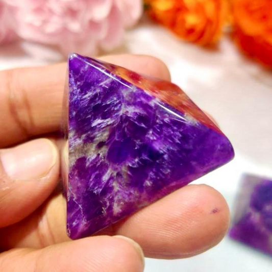 Amethyst Gemstone Pyramid – 35MM Crystal for Intuition, Calm & Spiritual Protection