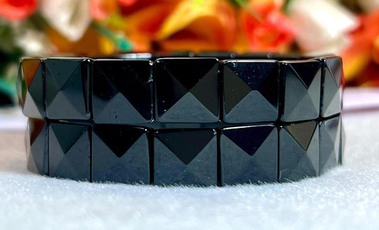 Black Tourmaline Stone Pyramid Shape 10 MM Bracelet