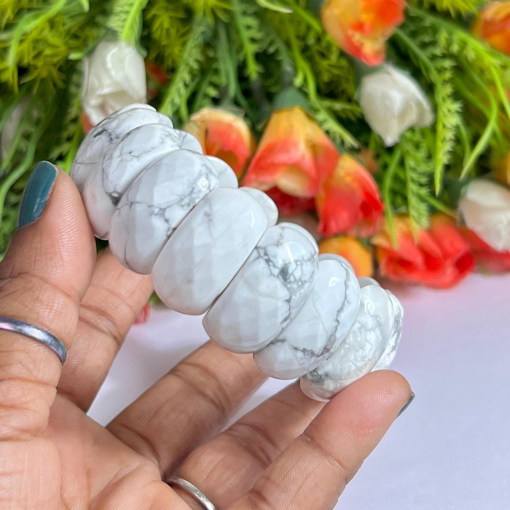25 MM Howlite Stone Bracelet l Stretchable Bracelet