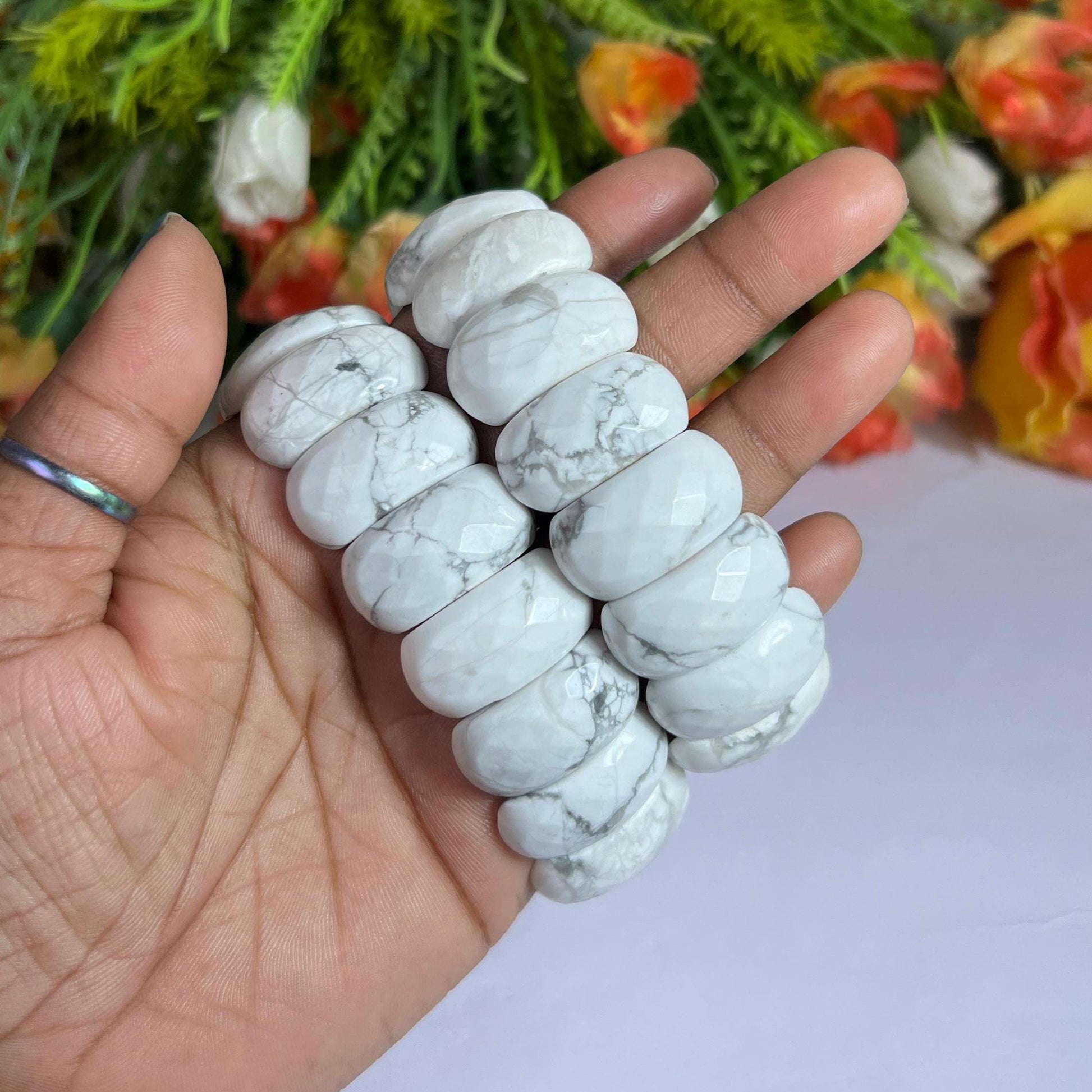 25 MM Howlite Stone Bracelet l Stretchable Bracelet
