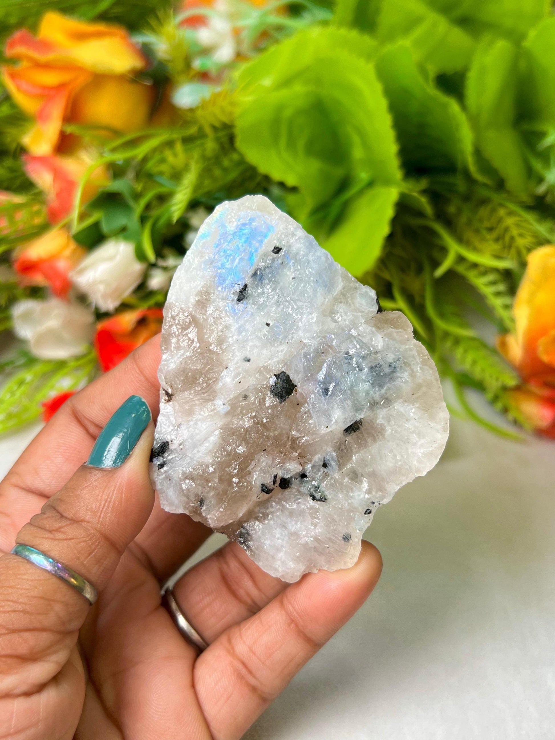 Premium White Rainbow Moonstone Crystal Natural Rough Stone with Beautiful Rainbow 100 Gram