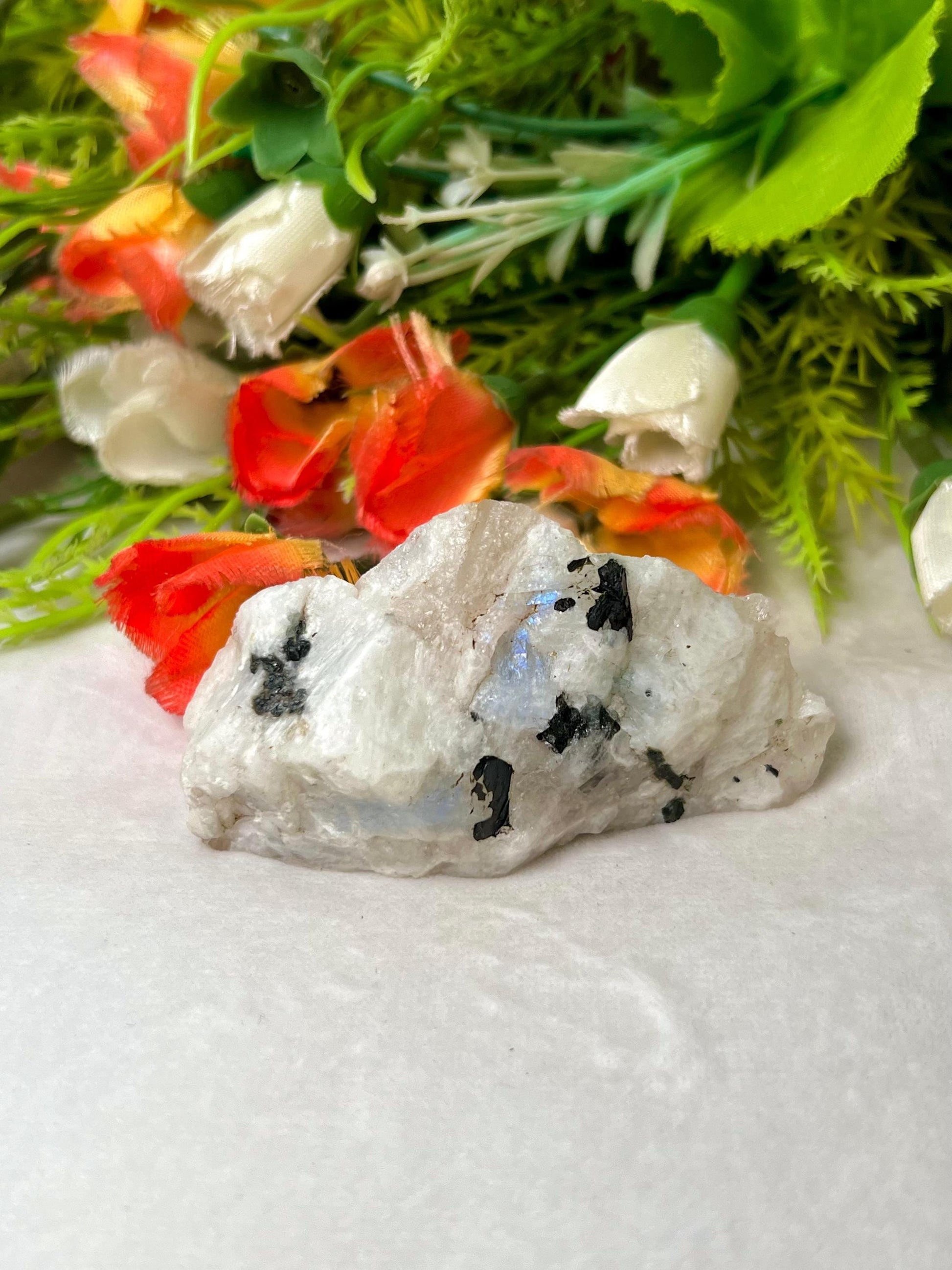Premium White Rainbow Moonstone Crystal Natural Rough Stone with Beautiful Rainbow 92 Gram
