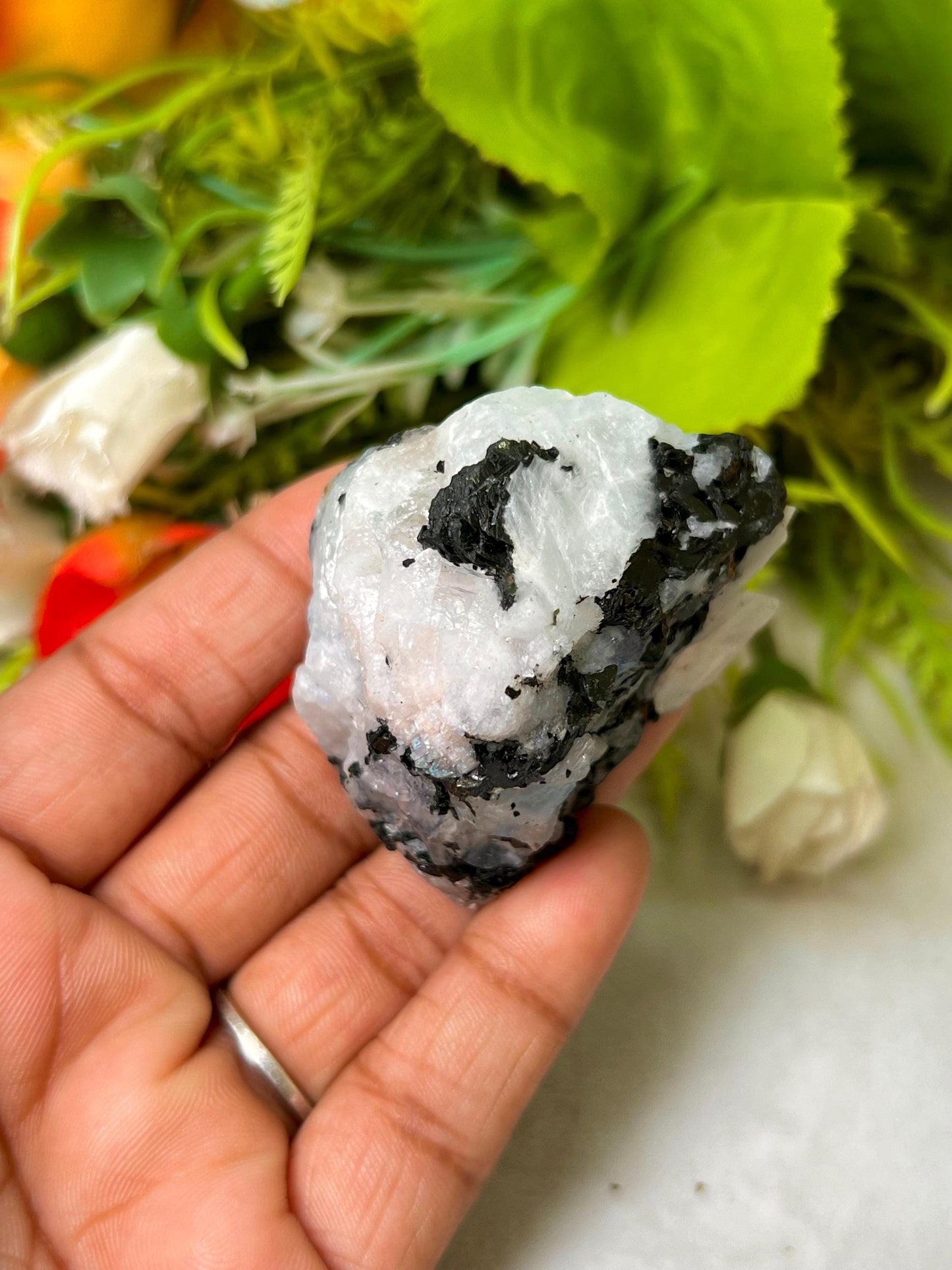 Premium White Rainbow Moonstone Crystal Natural Rough Stone with Beautiful Rainbow 84 Gram