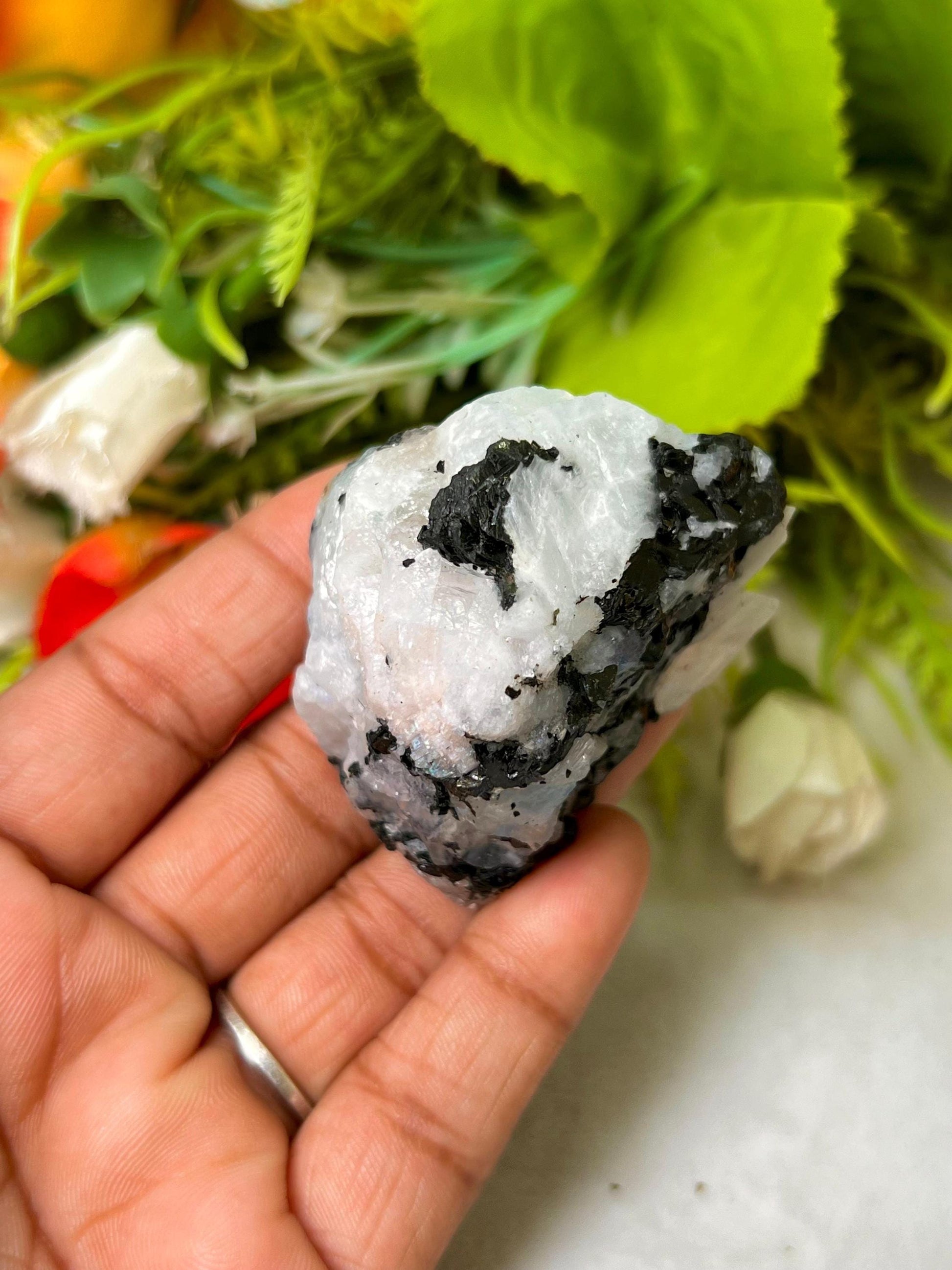 Premium White Rainbow Moonstone Crystal Natural Rough Stone with Beautiful Rainbow 84 Gram