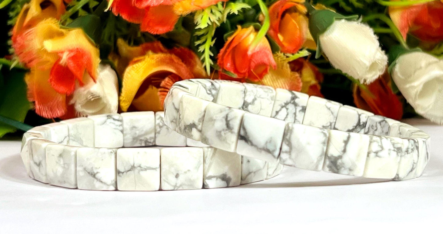 Howlite Stone Pyramid Shape 10 MM Bracelet