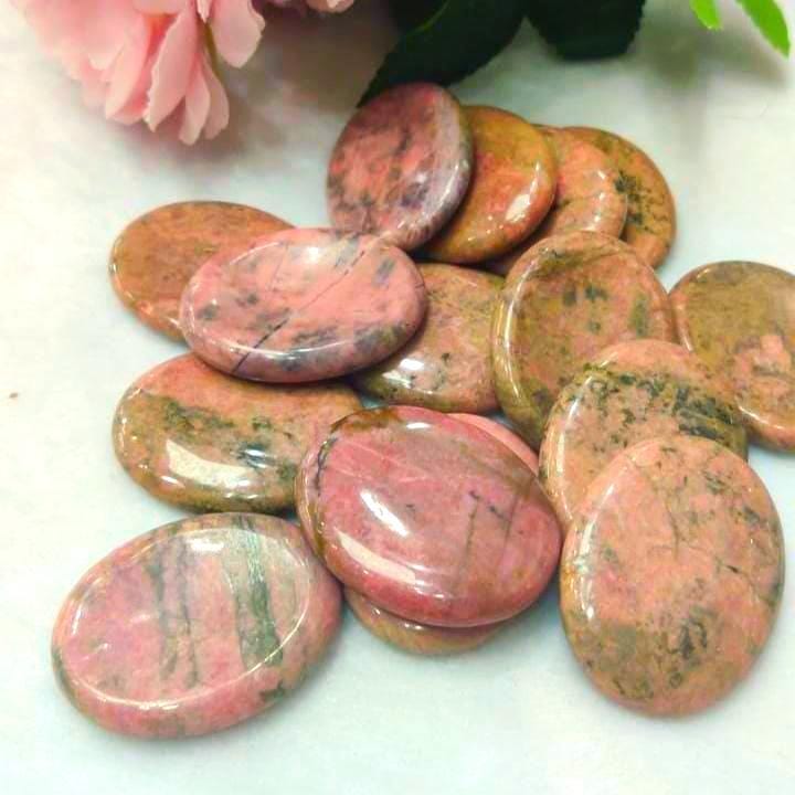 Rhodonite Worry Stone – Crystal Worry Stone – Pocket Stone – Healing Crystal - 4.5x3.5cm