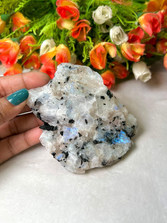 Premium White Rainbow Moonstone Crystal Natural Rough Stone with Beautiful Rainbow 198 Gram