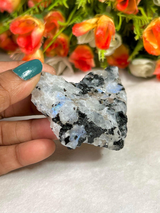 Premium White Rainbow Moonstone Crystal Natural Rough Stone with Beautiful Rainbow 69 Gram