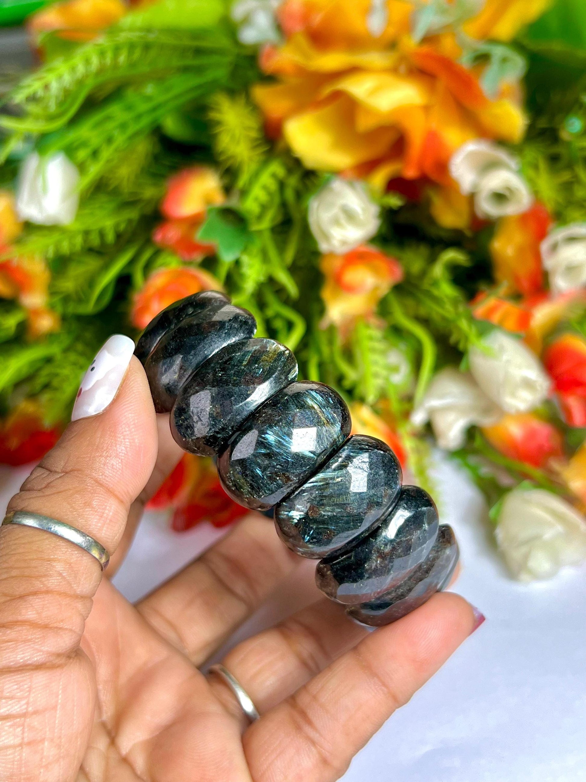25 MM Greenland Nuummite Stone Bracelet l Stretchable Bracelet
