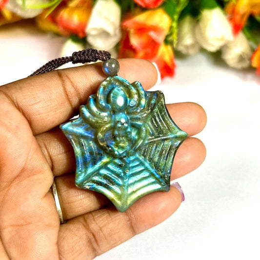 2" Labradorite Stone Spider Carving Pendant Necklace – Mystical Glow for Balance & Protection