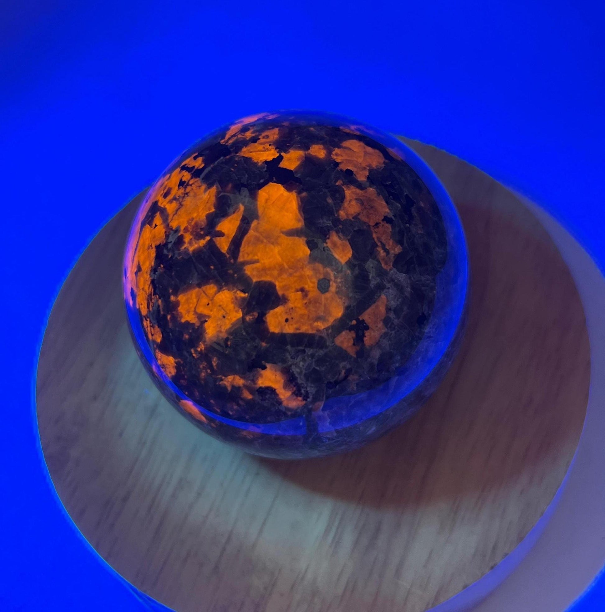 Yooperlite Stone Sphere 45 MM Crystal Ball Orb Pocket Stone Meditation Space Crystal Grid With wooden Stand