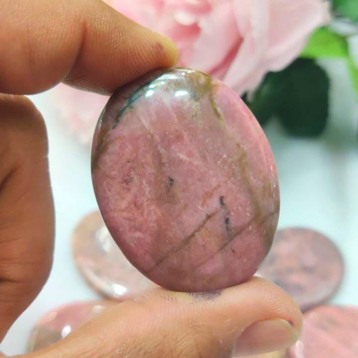 Rhodonite Worry Stone – Crystal Worry Stone – Pocket Stone – Healing Crystal - 4.5x3.5cm