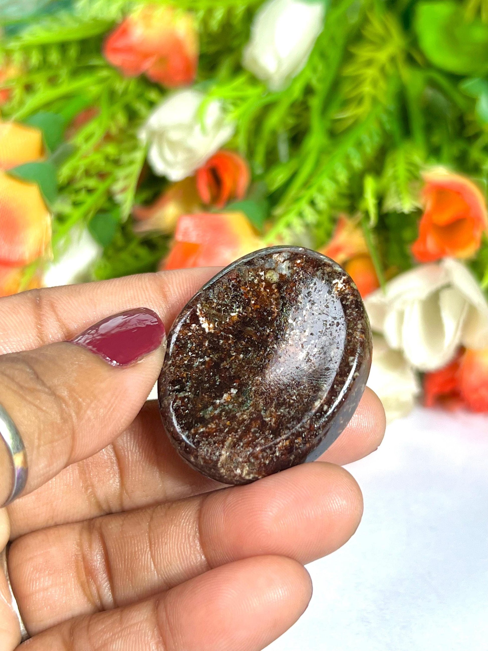 Garnet Stone Worry Stone – Crystal Worry Stone – Pocket Stone – Healing Crystal - 4cmx3cm Thumb Stone One (1) Piece