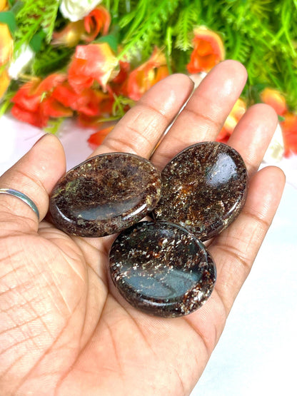 Garnet Stone Worry Stone – Crystal Worry Stone – Pocket Stone – Healing Crystal - 4cmx3cm Thumb Stone One (1) Piece