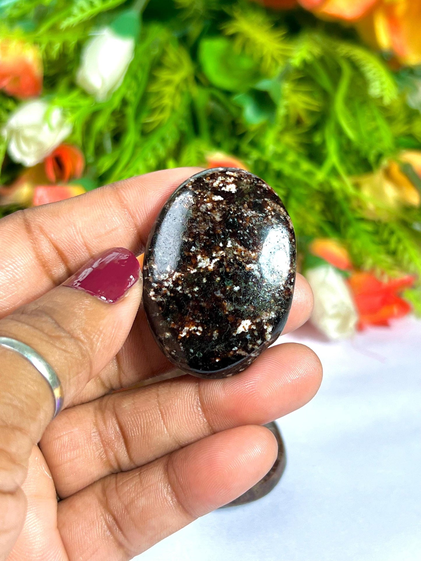 Garnet Stone Worry Stone – Crystal Worry Stone – Pocket Stone – Healing Crystal - 4cmx3cm Thumb Stone One (1) Piece