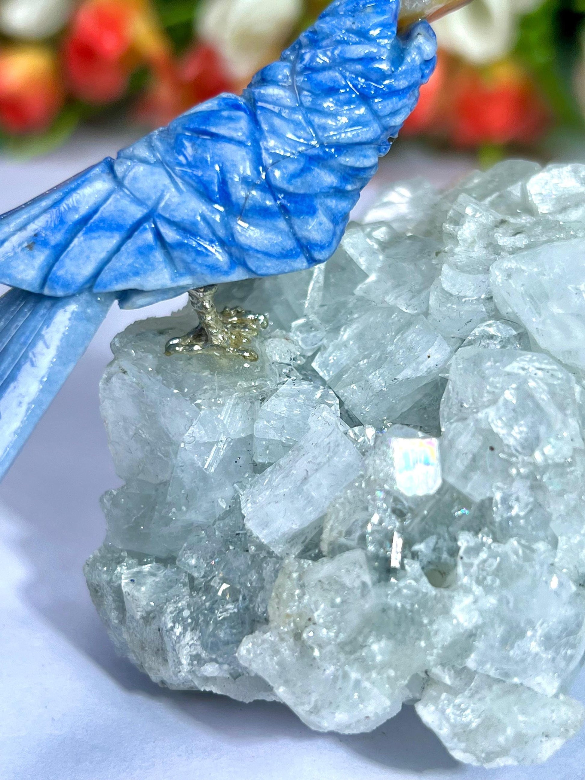Beautiful Dumortierite And Carnelian Stone Parrot Bird On Apophyllite Mineral Healing Crystal - Home Decoration-Reiki Healing - Gift for All