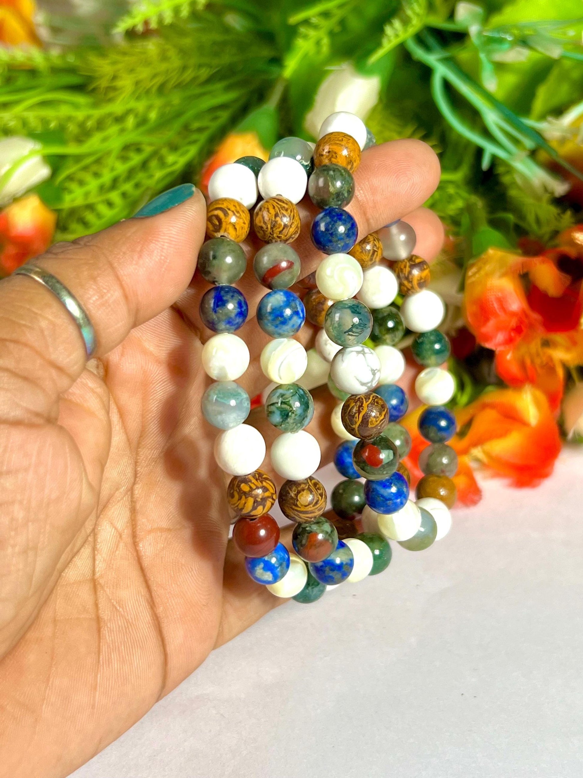 Good Health Crystal Bracelet – Moss Agate, Howlite, Calligraphy Jasper, Bloodstone, Lapis Lazuli & Mother of Pearl