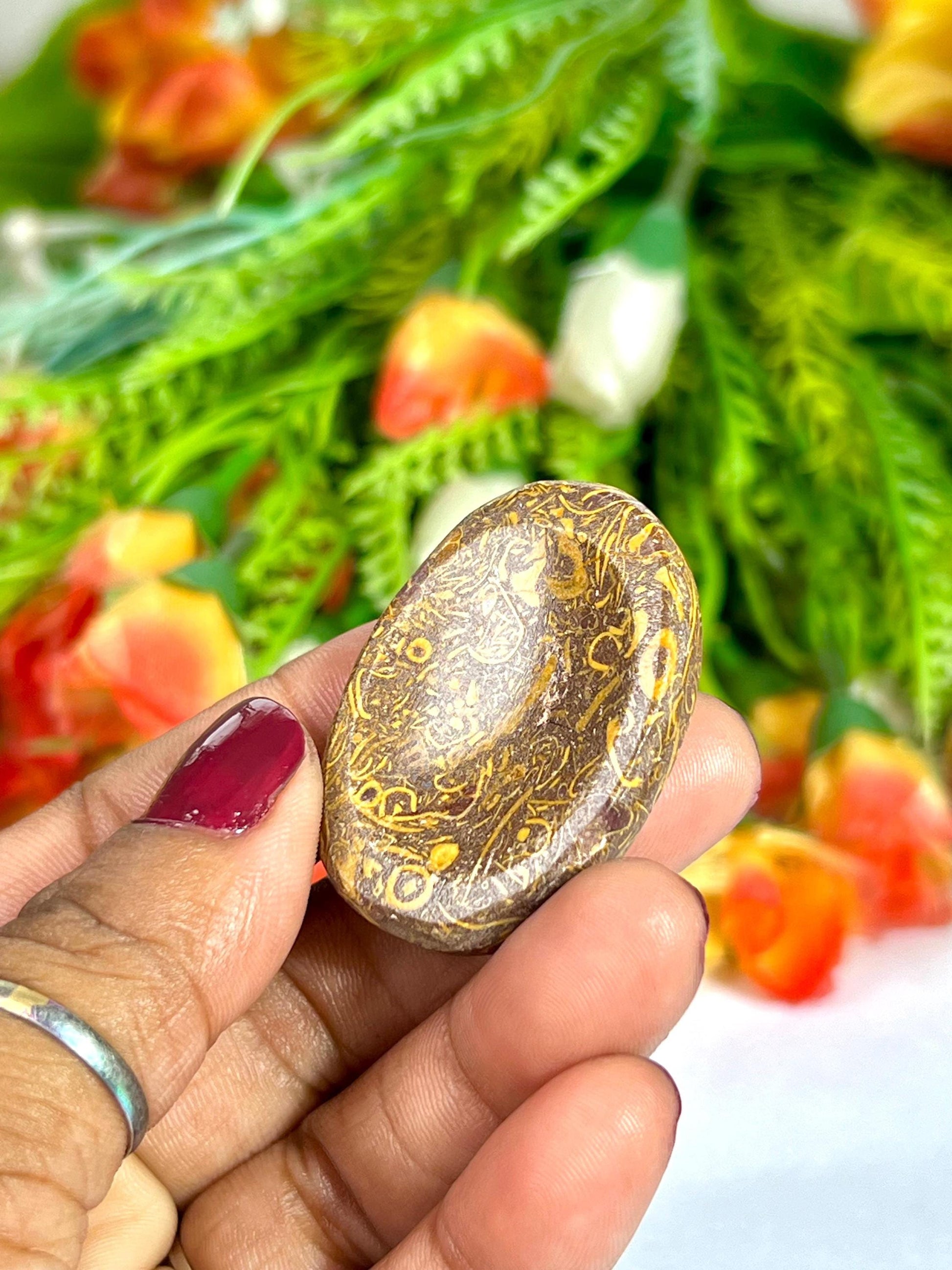 Calligraphy Jasper / Mariyam Jasper Stone Worry Stone – Pocket Stone – Healing Crystal - 4cmx3cm Thumb Stone One (1) Piece