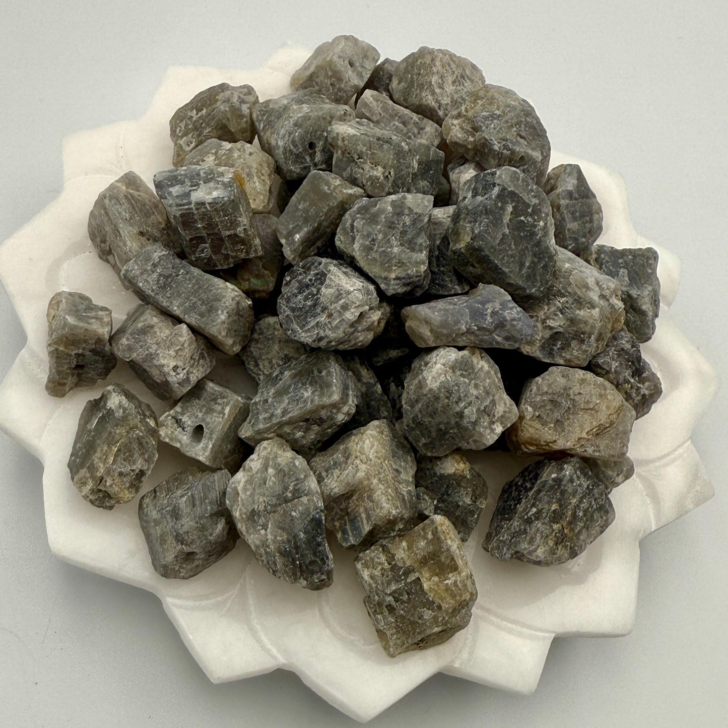 Raw Labradorite Beads: Flashy Crystal Nuggets for Jewelry Making