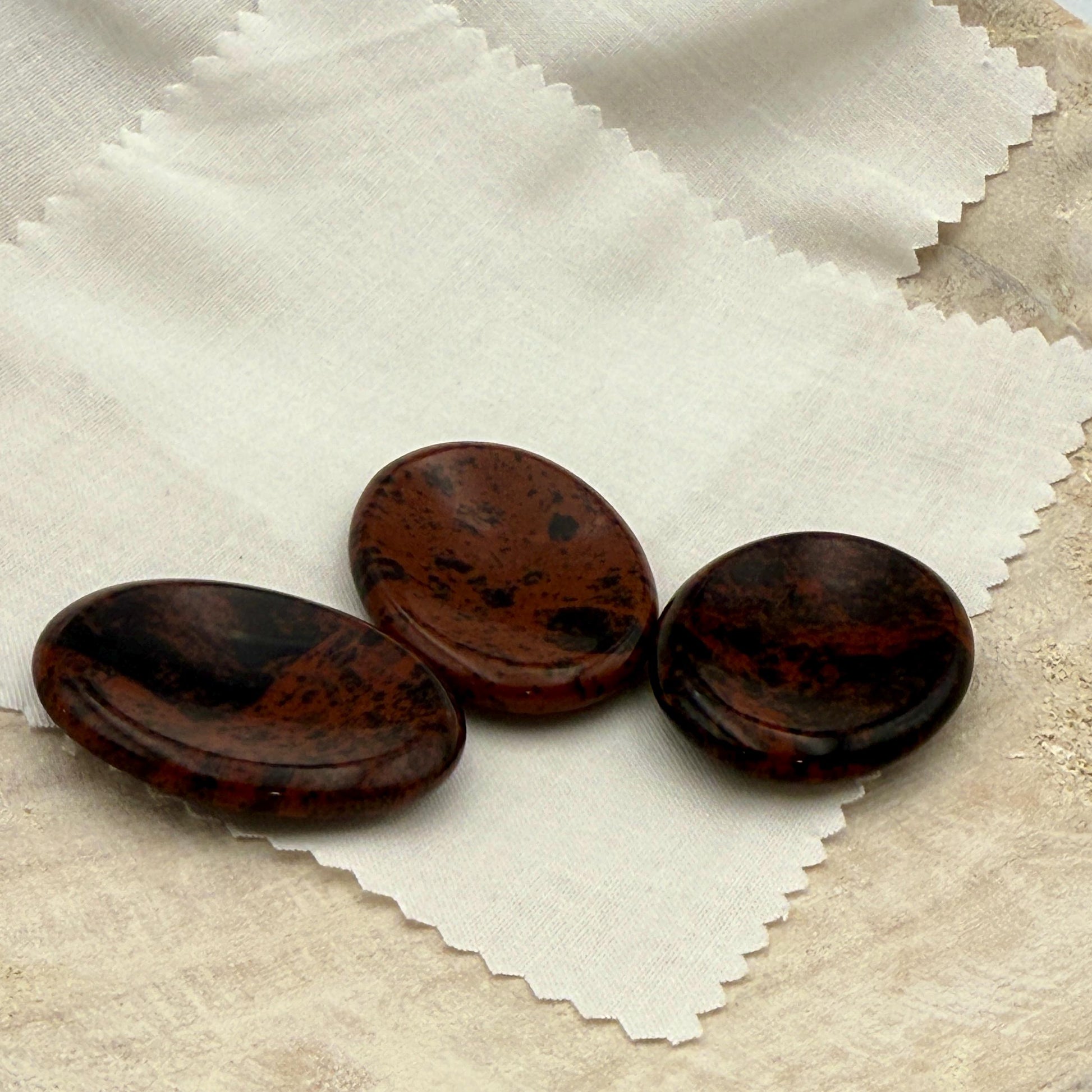Mahogany Obsidian Worry Stone – Natural Polished Palm Stone