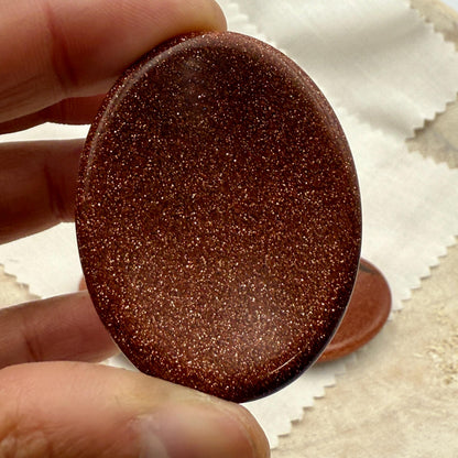 Red Goldstone Worry Stone – Oval Palm Crystal, Confidence Gift