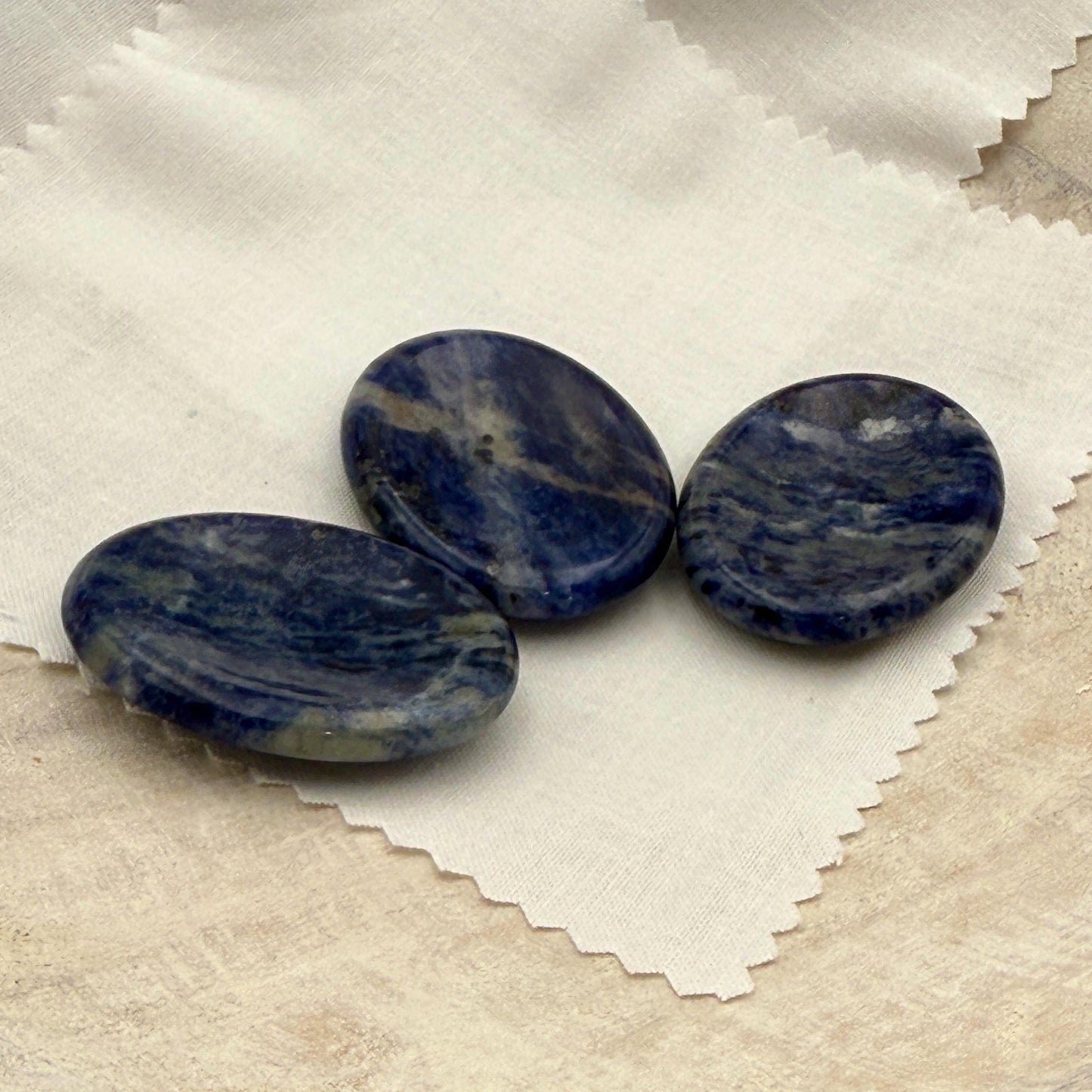 Sodalite Worry Stone – Oval Palm Crystal, Metaphysical Energy