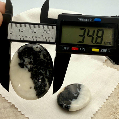 Black Zebra Jasper Worry Stone – Oval Palm Crystal, Grounding