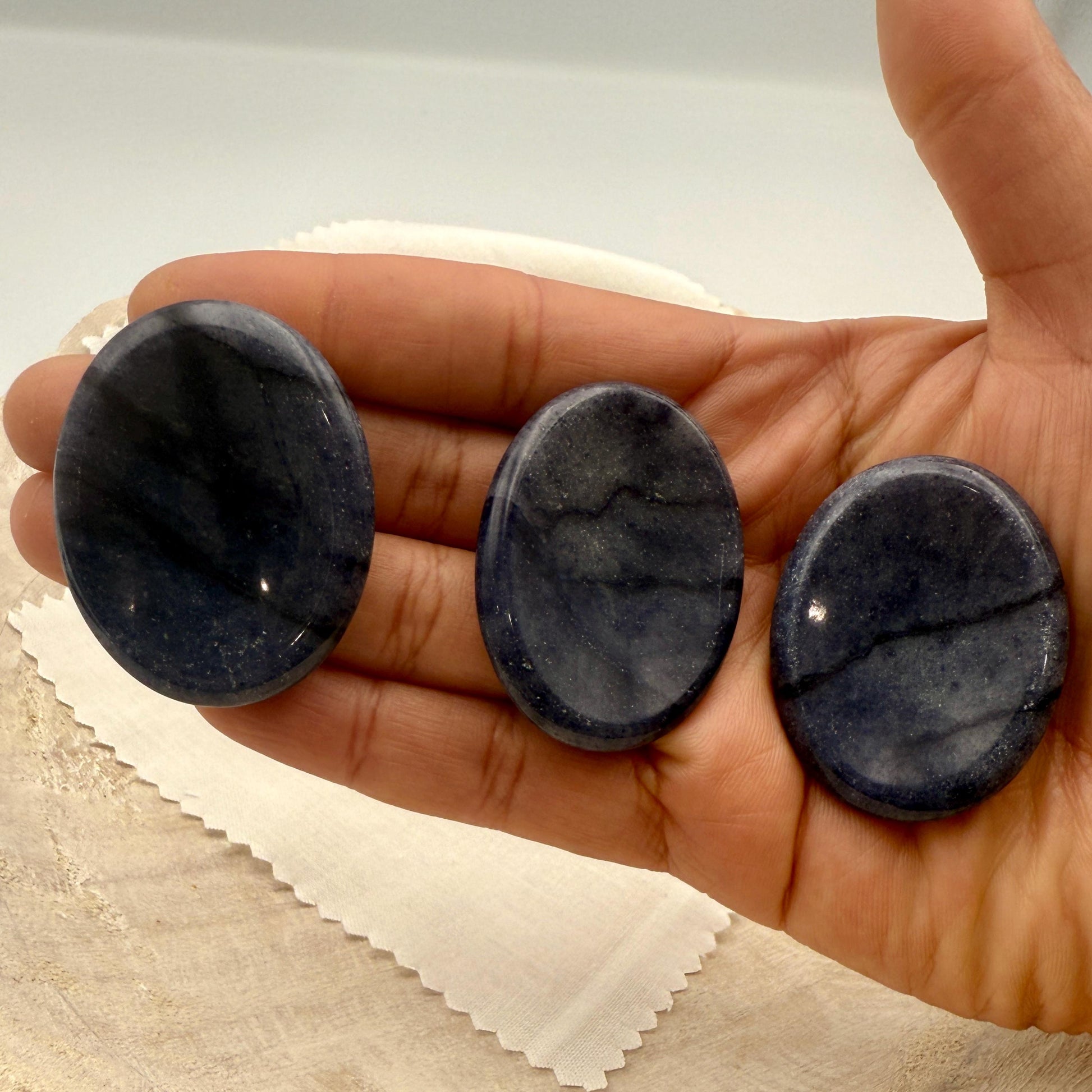 Blue Aventurine Worry Stone – Oval Palm Crystal for Calm & Confidence