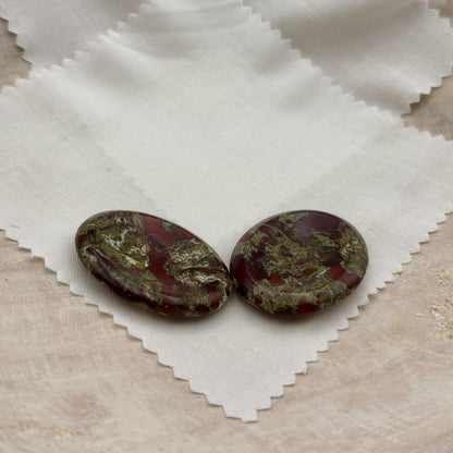 Dragon Blood Stone Worry Stone – Natural Palm Stone, Polished Pocket Crystal
