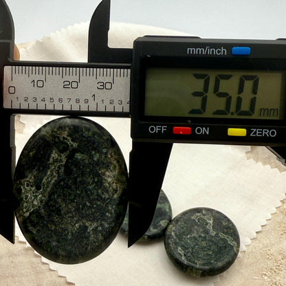 Kambaba Jasper Worry Stone – Oval Palm Crystal, Grounding Energy