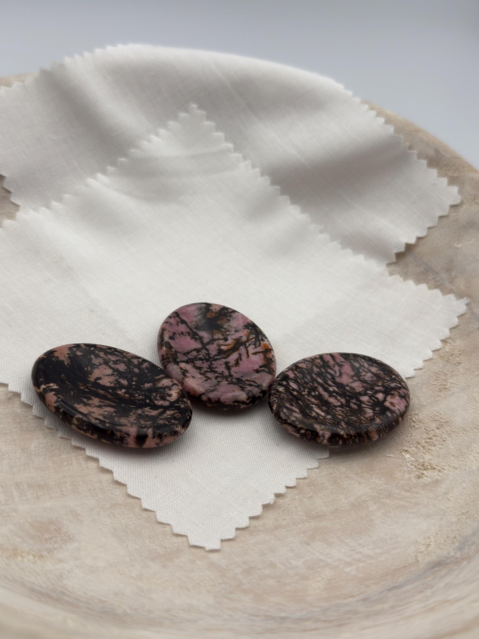 Rhodonite Worry Stone – Oval Palm Crystal for Love & Healing
