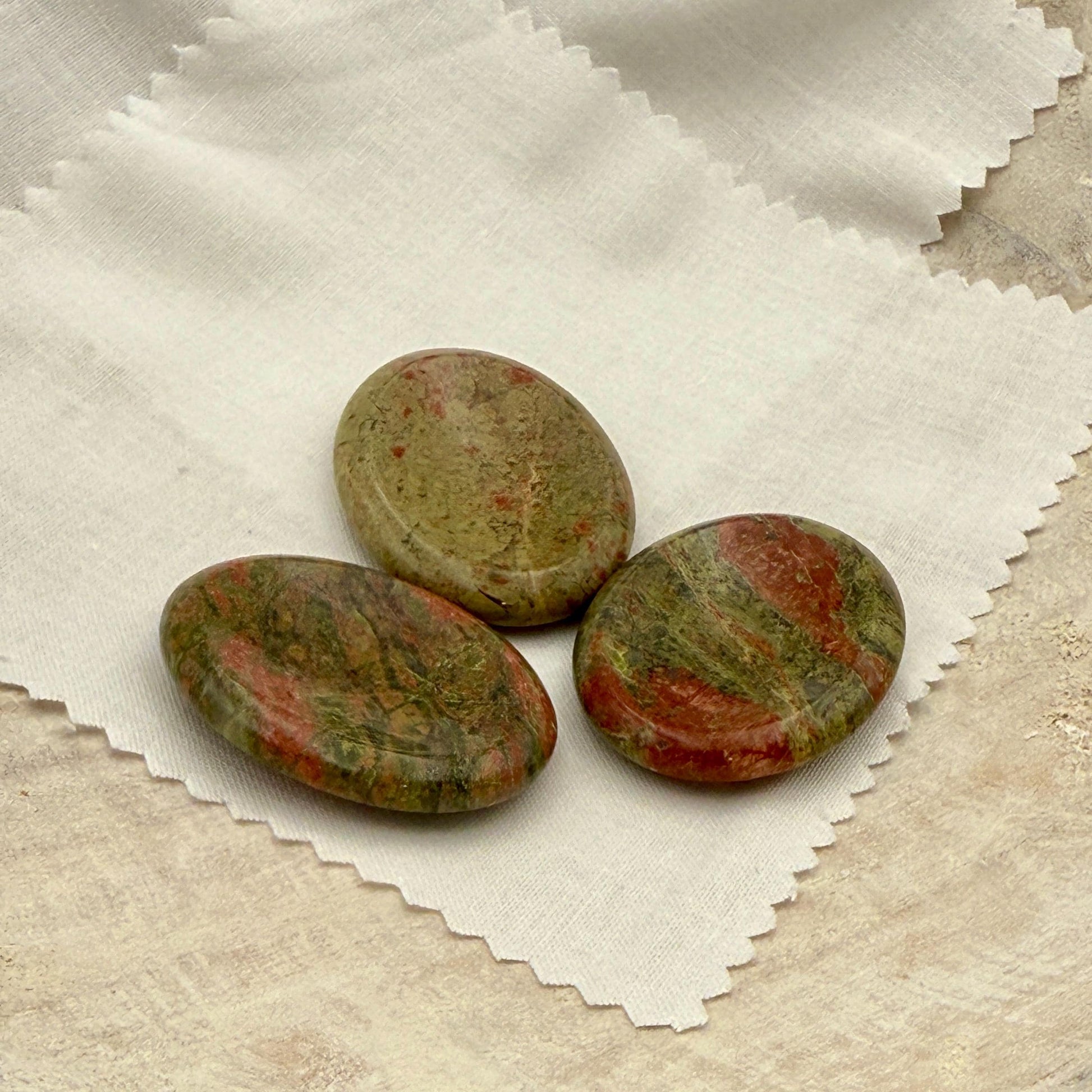 Unakite Worry Stone – Oval Palm Crystal for Healing
