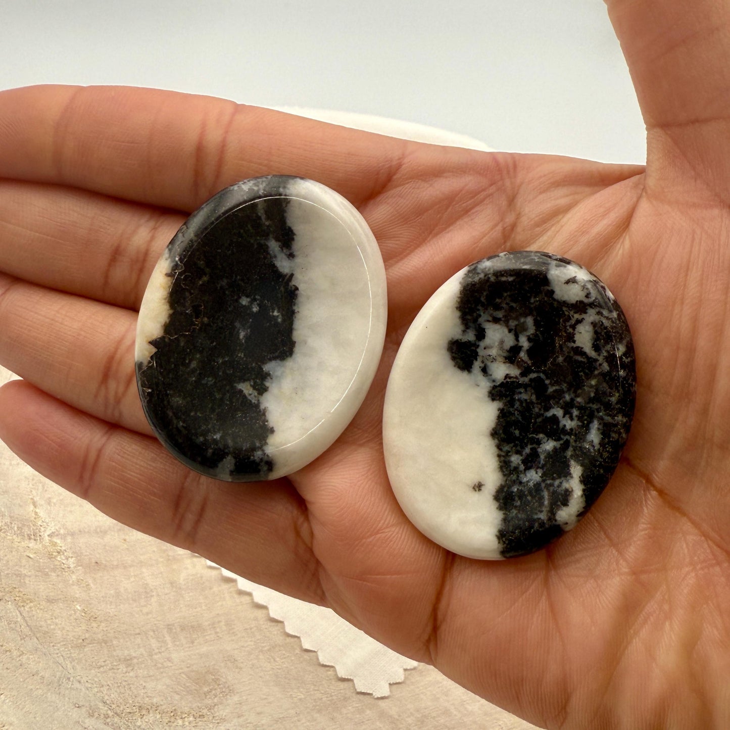Black Zebra Jasper Worry Stone – Oval Palm Crystal, Grounding