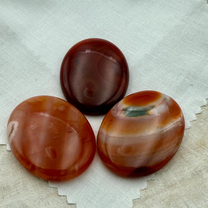Red Orange Carnelian Worry Stone – Oval Palm Crystal, Motivation & Creativity