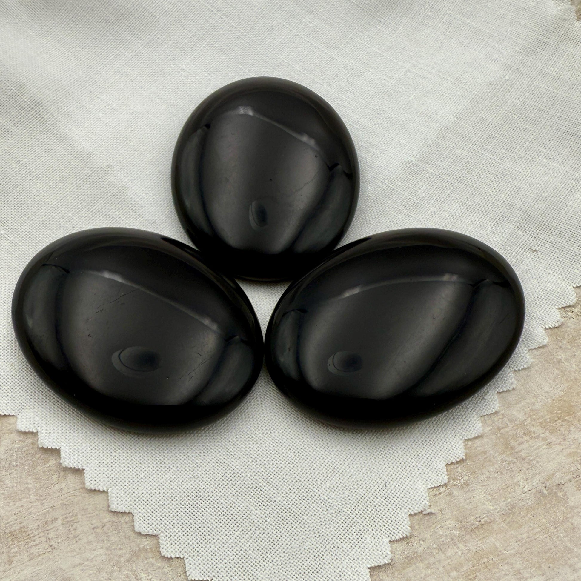Black Obsidian Worry Stone – Oval Palm Crystal, Grounding