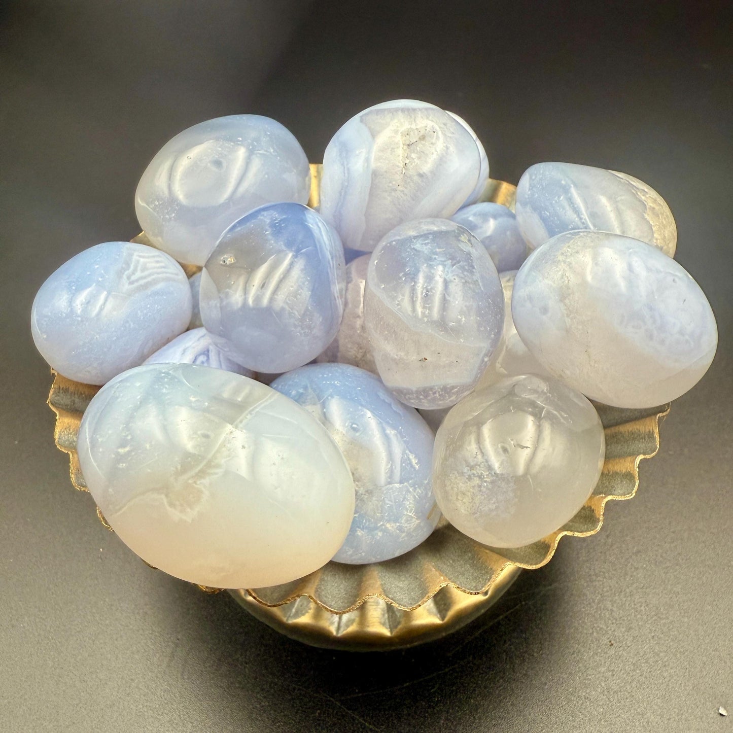 Chalcedony Tumbled Stone – Natural Crystal for Calm, Communication, Emotional Healing & Inner Peace