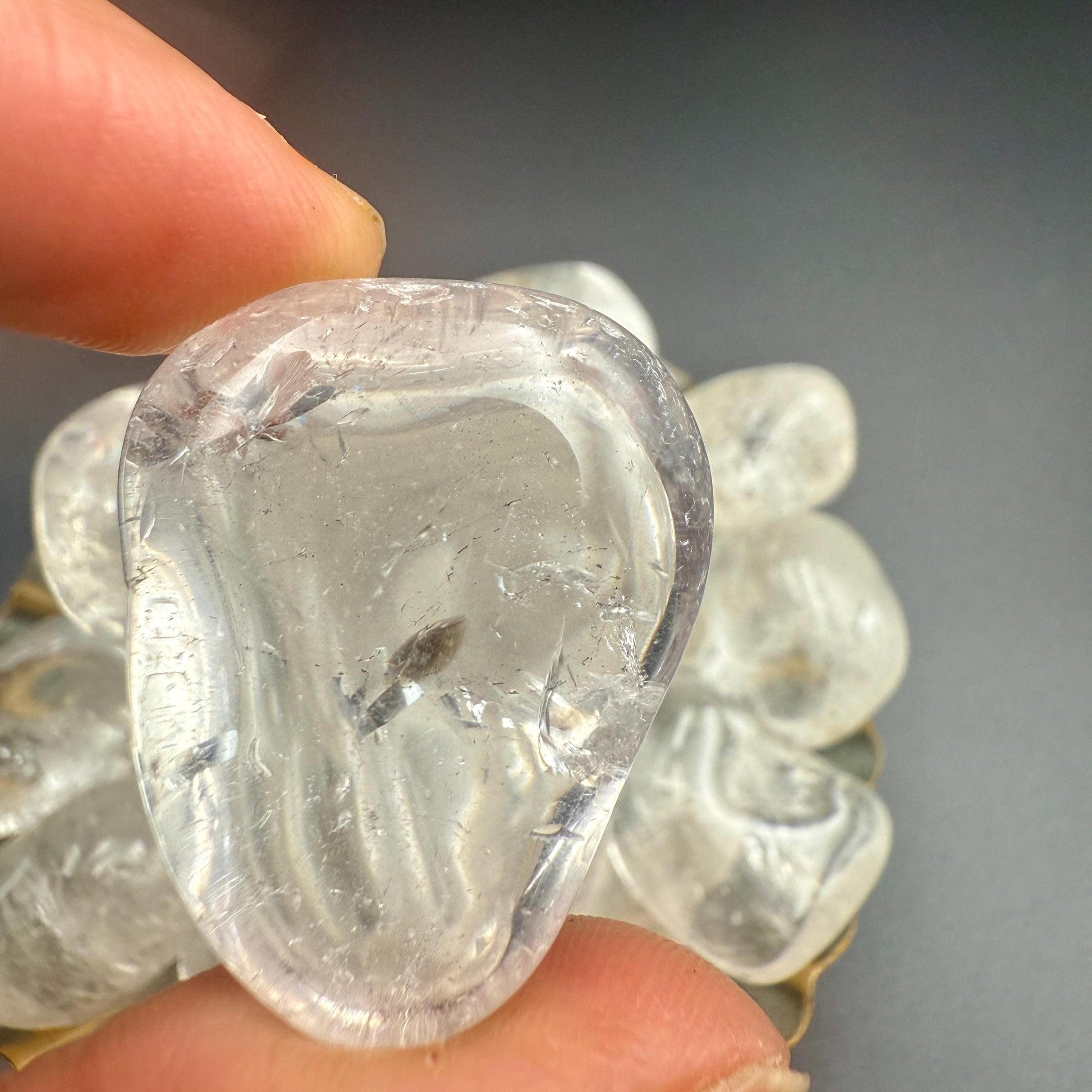 Clear Quartz Tumbled Stone – Master Healer Crystal for Energy Amplification, Clarity, Manifestation & Balance