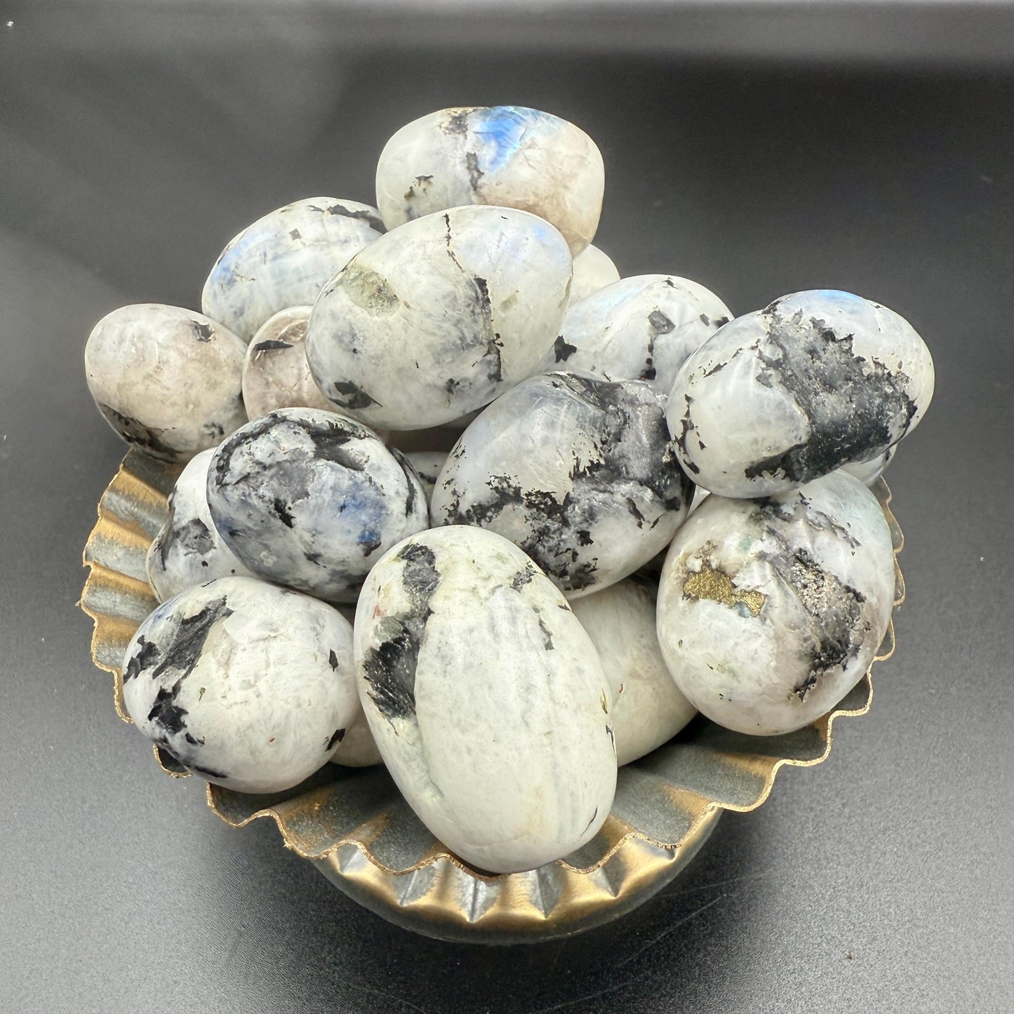 Rainbow Moonstone Tumbled Stone – Natural Crystal for Intuition, Feminine Energy, New Beginnings & Emotional Balance