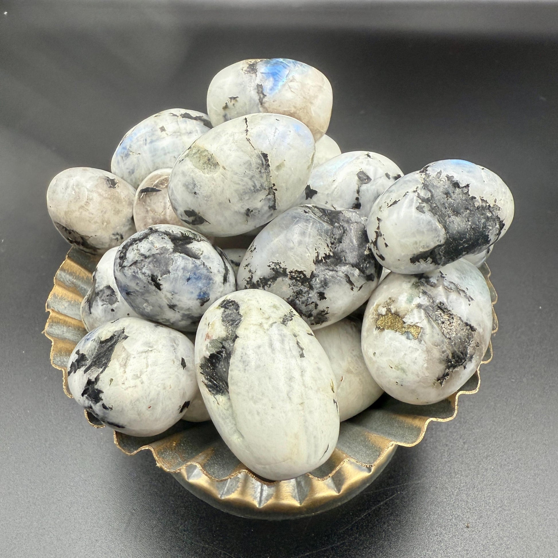 Rainbow Moonstone Tumbled Stone – Natural Crystal for Intuition, Feminine Energy, New Beginnings & Emotional Balance