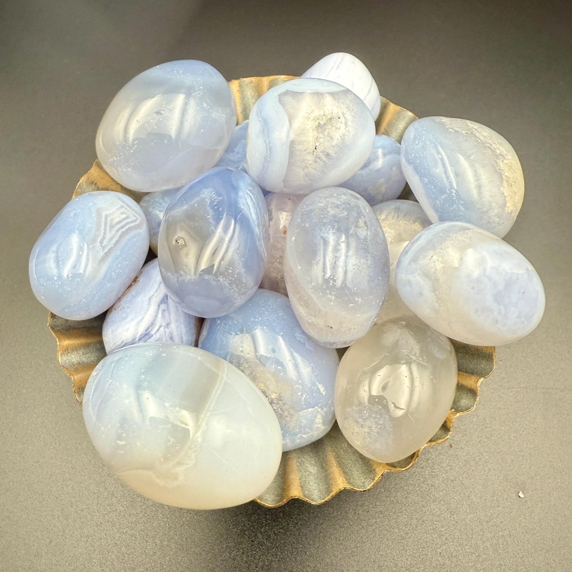 Chalcedony Tumbled Stone – Natural Crystal for Calm, Communication, Emotional Healing & Inner Peace