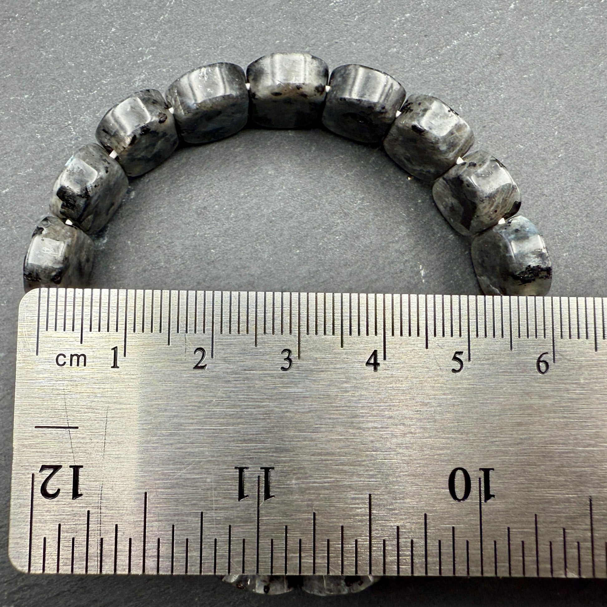Gray Labradorite Bracelet – 15MM Oval Stone, Intuition & Strength